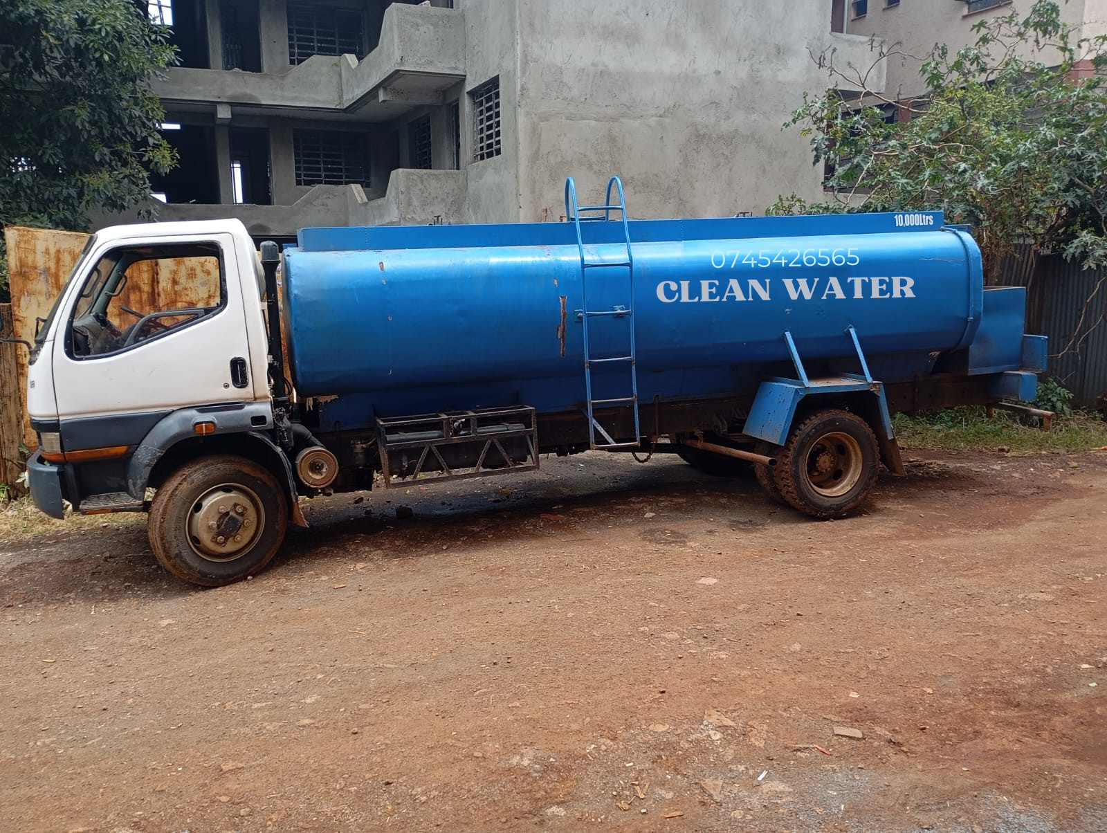 Emergency water bowser delivery Kenya — 24/7 same day water truck Nairobi Mombasa