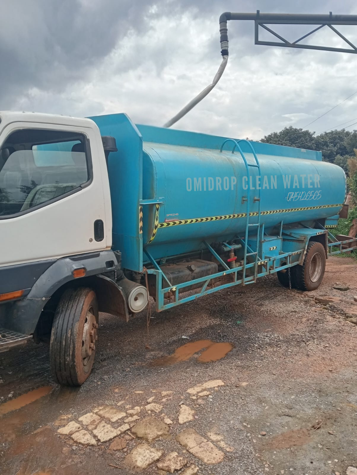 Omidrop Africa bulk water delivery truck in Nairobi